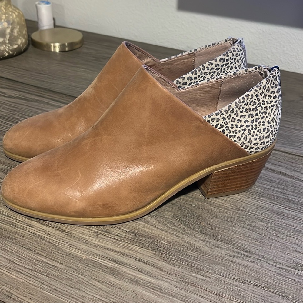 Anthropologie tan and animal print booties